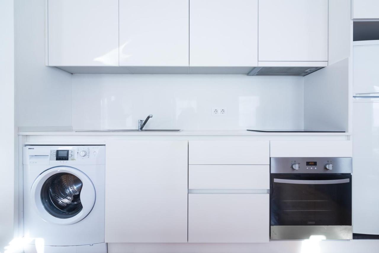 On - Violin Apartment